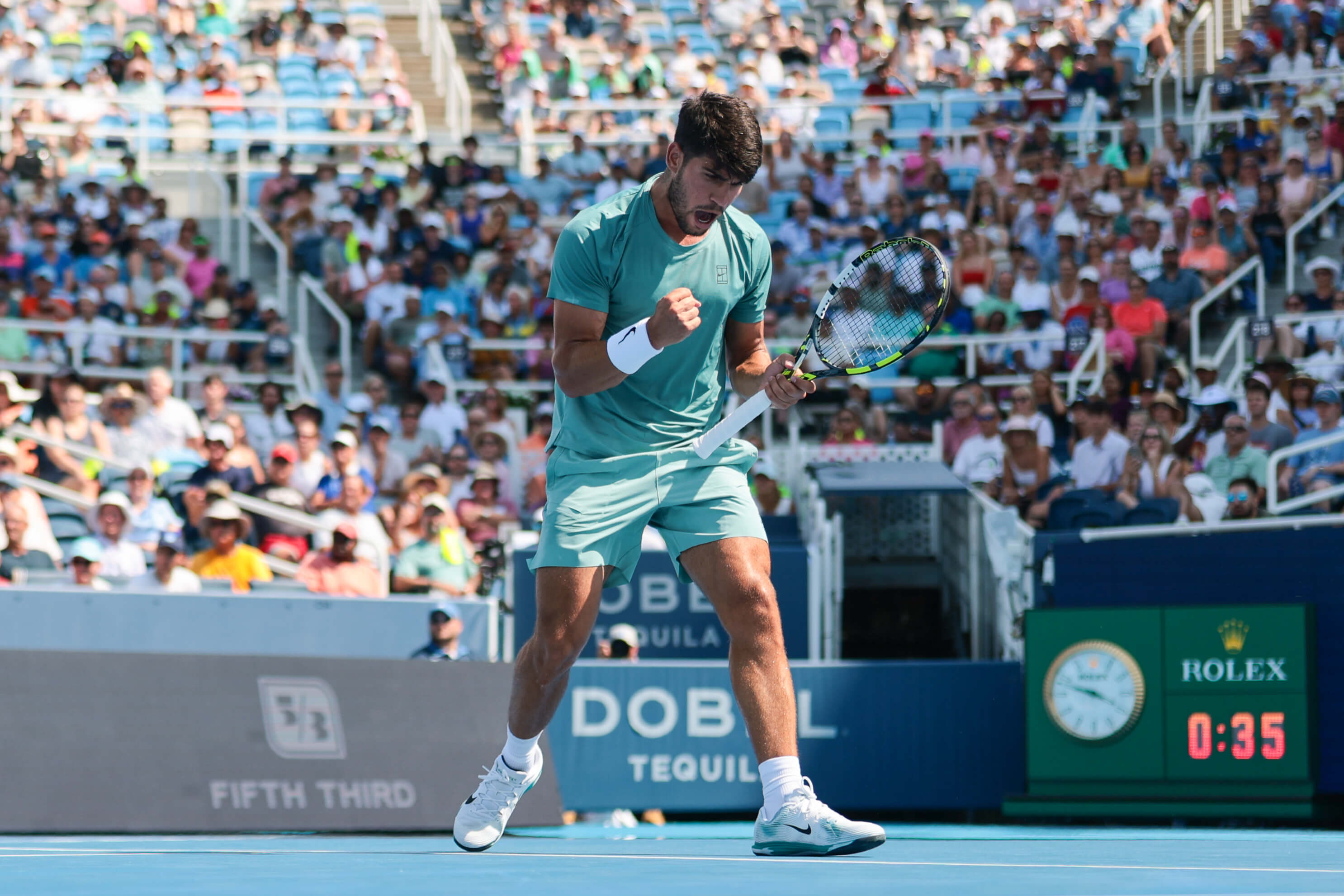 image of a tennis player on the court